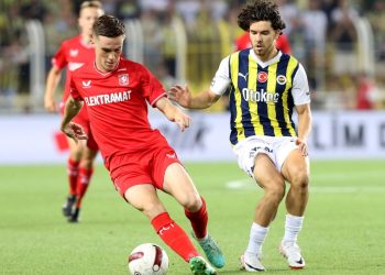 Fenerbahçe’ye Ferdi Kadıoğlu’ndan berbat haber