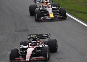 Formula 1 gruplarından Alfa Romeo, Guanyu Zhou’nun kontratını 2024’e kadar uzattı