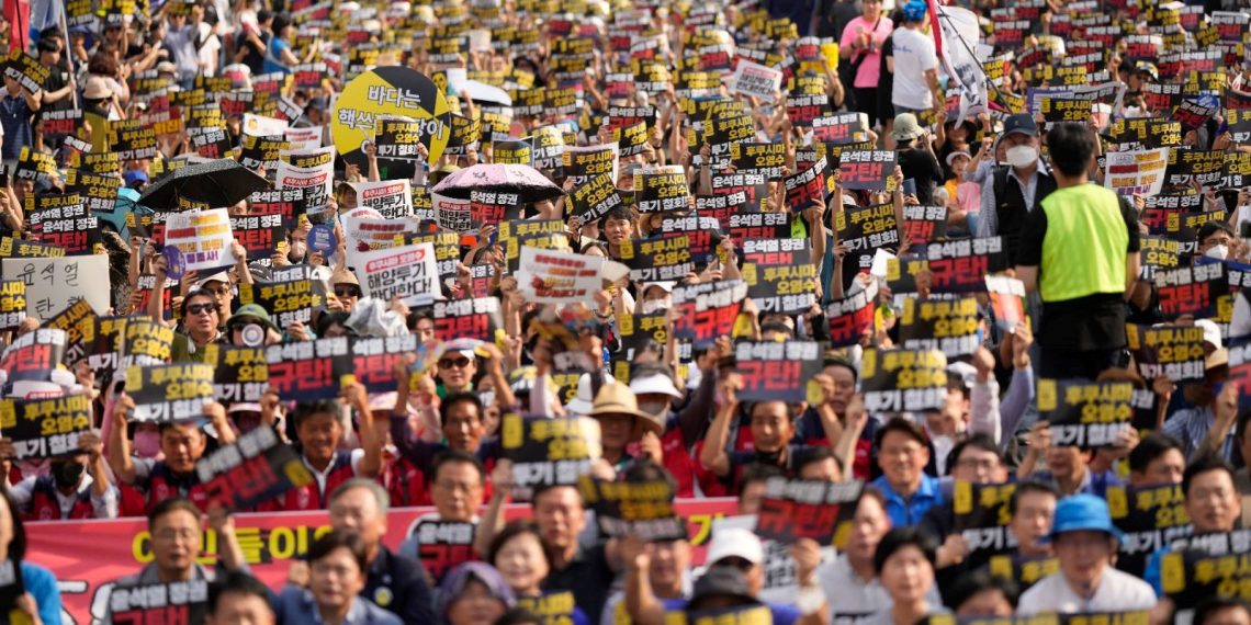 Fukuşima’daki radyoaktif suyun tahliyesi | Güney Kore’de binlerce kişi protesto etti