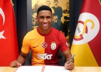 Galatasaray’da Tete’nin lisansı çıktı