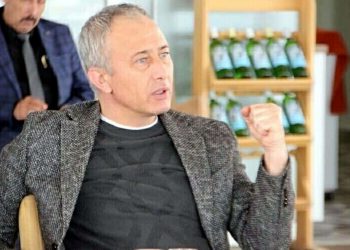 Gökçeada eski Belediye Lideri Ünal’ın “hayvan hırsızlığı” soruşturmasında rüşvet takibine takıldığı belirlendi