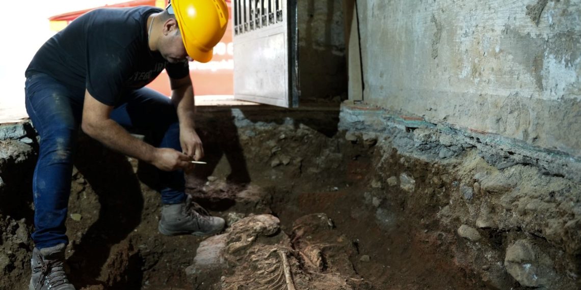 Granada’da Endülüs İslam devrine ilişkin yeni bir Müslüman mezarlığı ortaya çıkarıldı