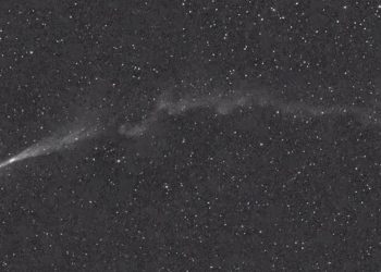 Güneş patlaması, kuyruklu yıldızın kuyruğunu parçaladı