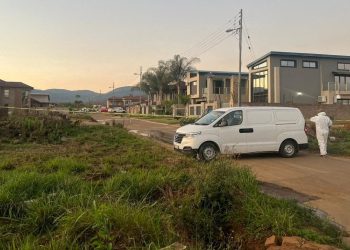 Güney Afrika’da soyguncular ile polis ortasında çatışma: 18 meyyit