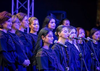 Hatay Medeniyetler Korosu’ndan İzmir’de teşekkür konseri