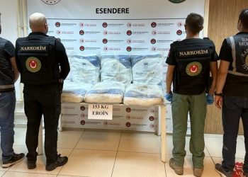 Hudut kapısında 153 kilogram uyuşturucu ele geçirildi