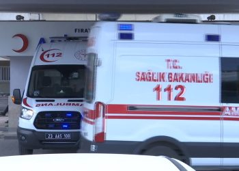 Husumetlilerinin üzerine kızgın yağ döktü: 1’i ağır 2 yaralı