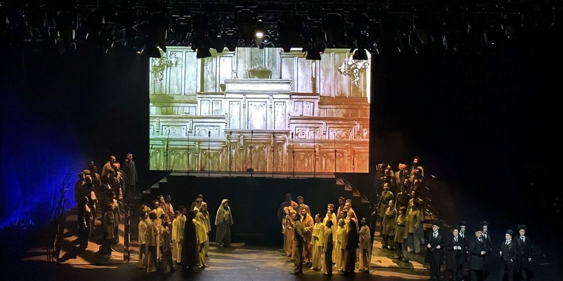 İBB Kent Tiyatroları dönemi “Bu Memleket Bizim” ile açtı