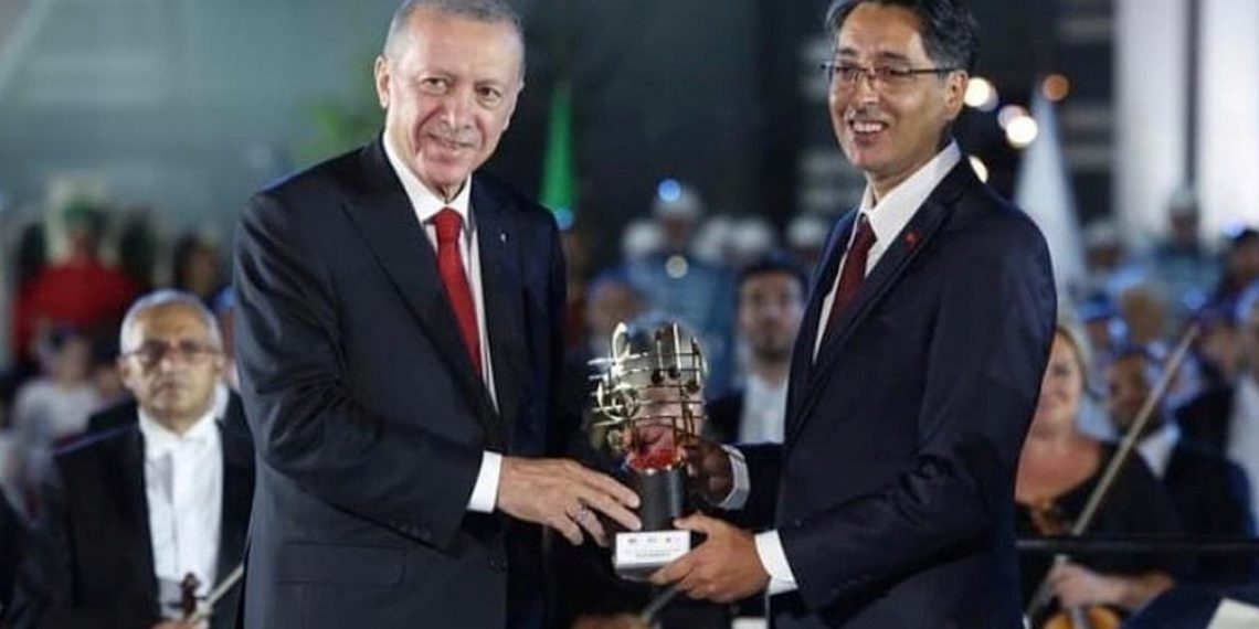 İlker Kömürcü kimdir? 100. Yıl Marşı müellifi İlker Kömürcü kaç yaşında, nereli?