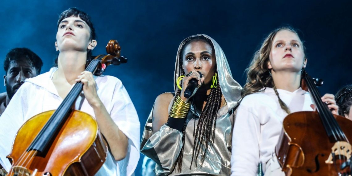 Imany İstanbul’da müzikseverlerle buluştu