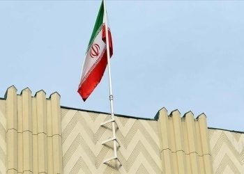 İran’ın Paris Büyükelçiliği’ne taarruz