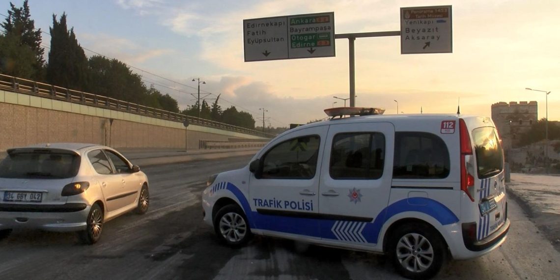 İstanbul’da “30 Ağustos” provasının yapıldığı Vatan Caddesi trafiğe açıldı