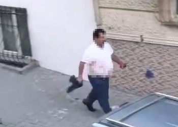 İstanbul’da bayan cinayeti | Elinde bıçakla olay yerinden kaçtı