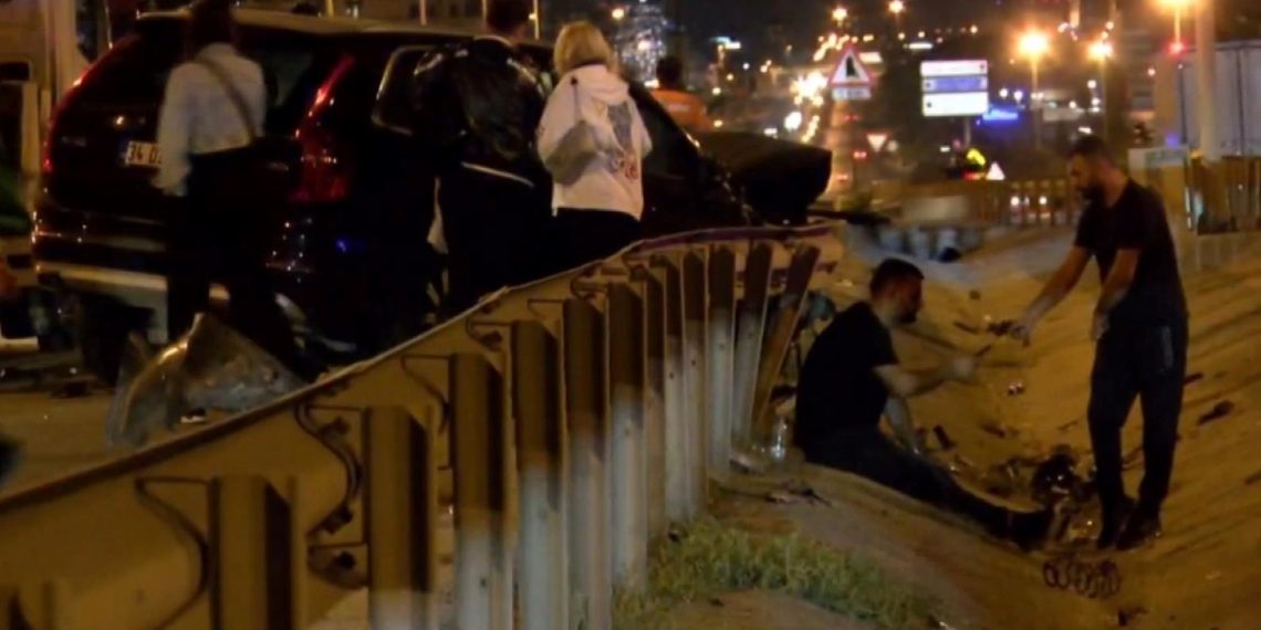 İstanbul’da D-100 kara yolunda zincirleme kaza: 2 yaralı