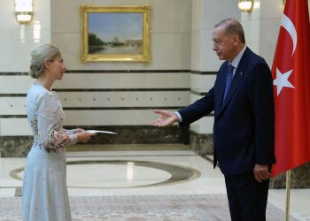 İsveç Büyükelçisi Mard’dan Cumhurbaşkanı Erdoğan’a inanç mektubu