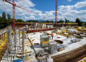 İsviçre’de sıcaklar nedeniyle şantiyelerde işler durdu