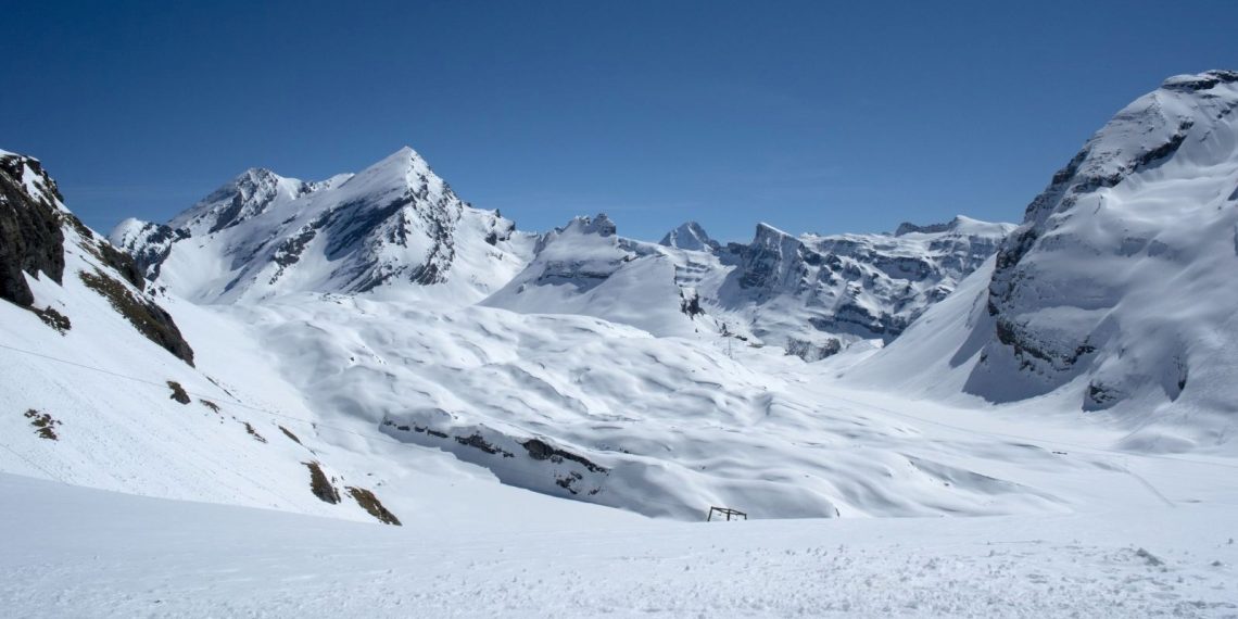 İsviçre’nin en kuvvetli tırmanma rotalarından Gemmi Geçidi’ndeki bağış kutusu soyuldu