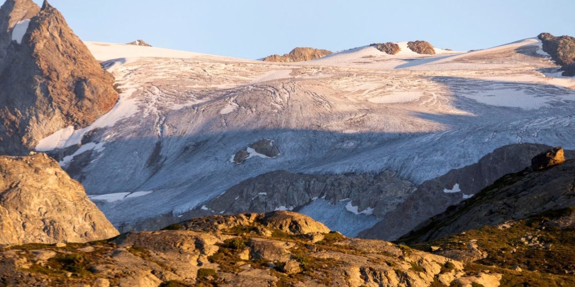 İtalya’da çok sıcaklar buzulları eritiyor