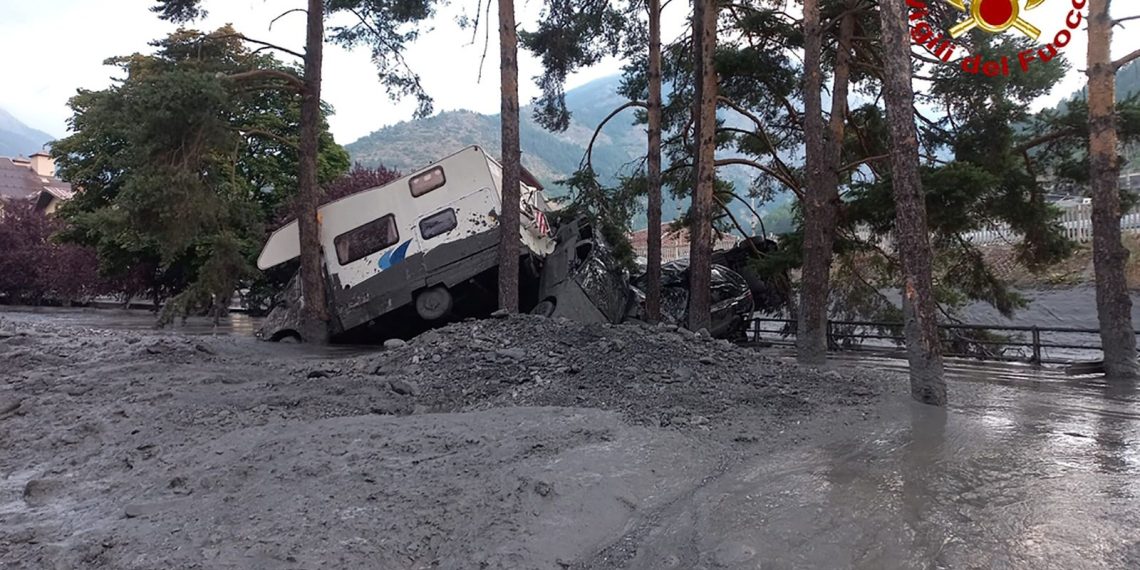 İtalya’da dolu yağışı ve fırtına