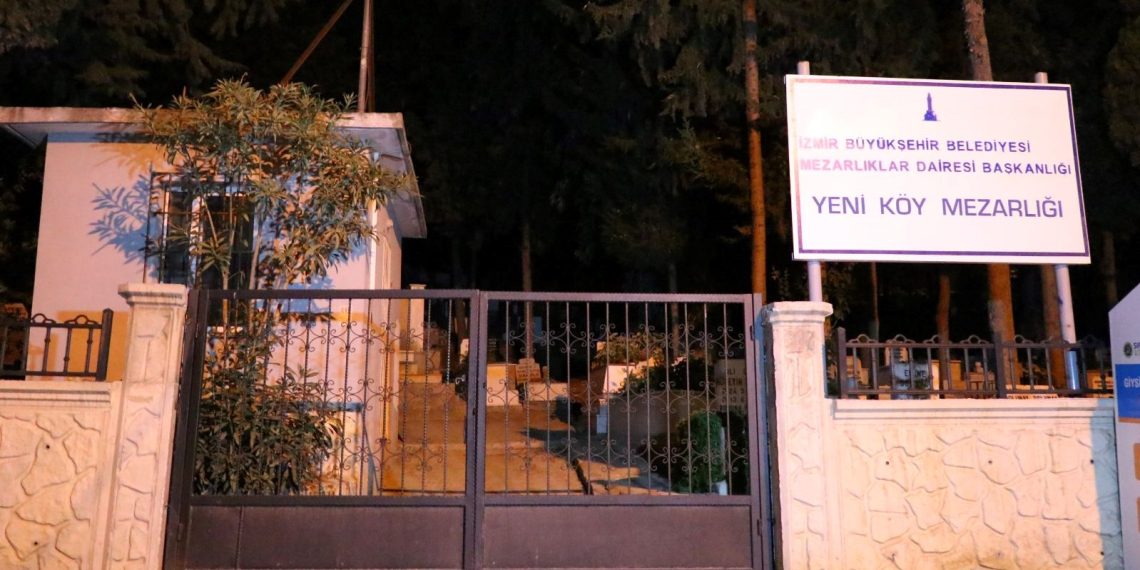 İzmir’de mezarlıkta yeni doğmuş bebek bulundu