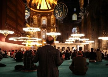 Kandil ne vakit? 2023 Mevlid Kandili tarihi