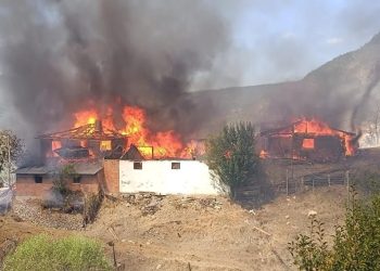 Kastamonu’da köy yangını: 7 konut alevlere teslim oldu