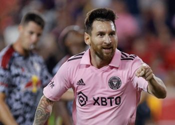 Lionel Messi, 11 maçlık seriye son verdi