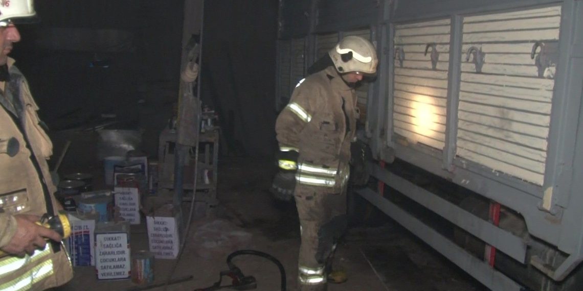 Maltepe’de bir iş yerinde yangın