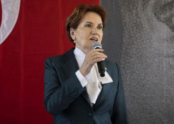 Meral Akşener gazilerle buluştu