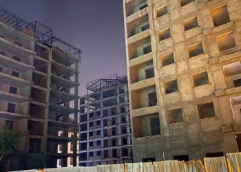 Merdiven boşluğunda 17 yaşında kız çocuğu cesedi bulundu