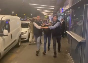 Mescitte alkol kullandığını gösteren fotoğraf paylaşmıştı: Kuşkulu yakalandı