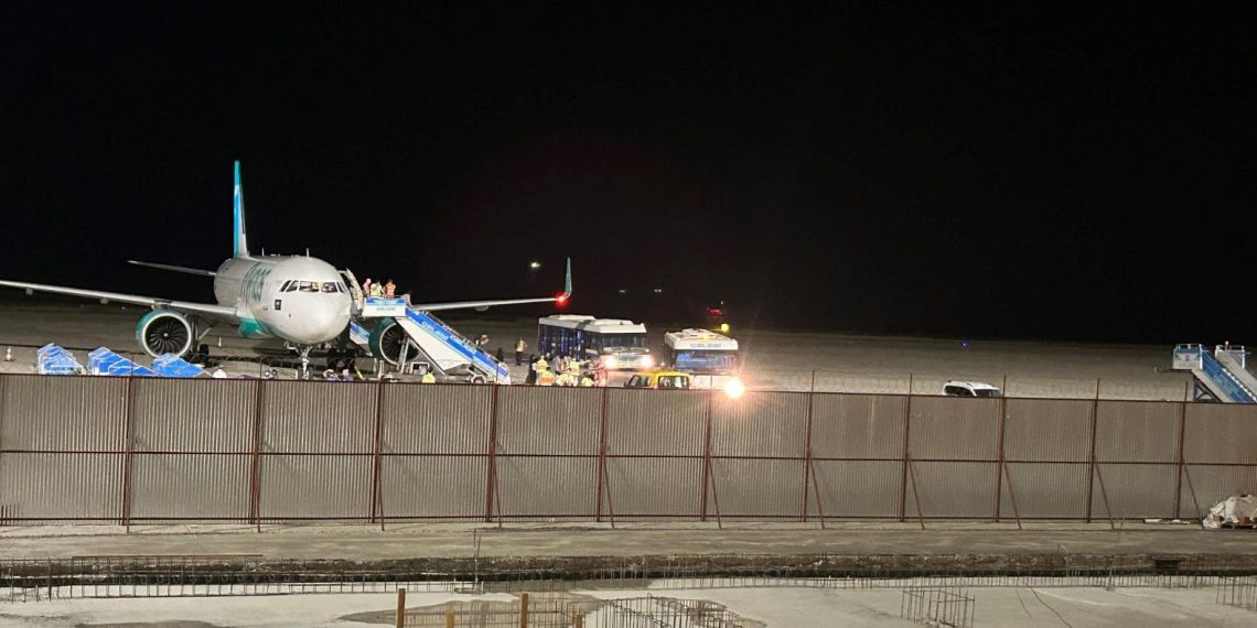 Motoru arızalanan uçak Trabzon Havalimanı’na acil iniş yaptı