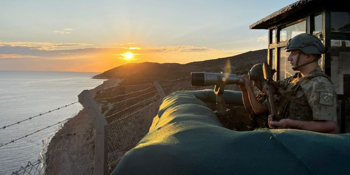 MSB: Yunanistan’a geçmeye çalışan 9’u FETÖ mensubu, 16 kişi yakalandı