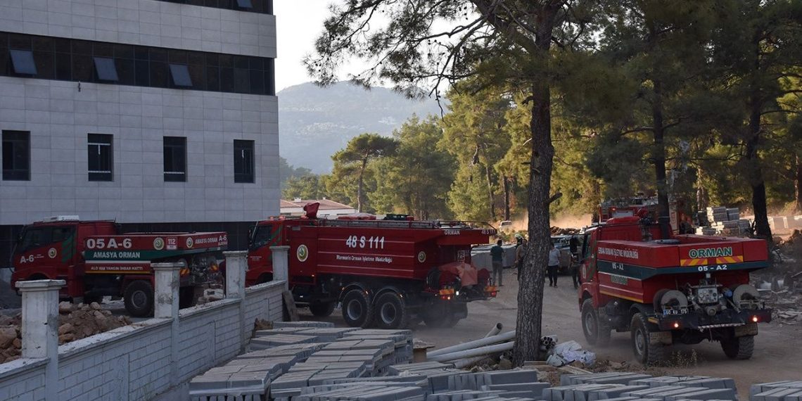 Muğla’da devlet hastanesi inşaatında çıkan yangın söndürüldü