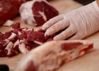 Mukavelesini iptal ettiren üreticilere ceza tezi | Et ve Süt Kurumu’ndan açıklama