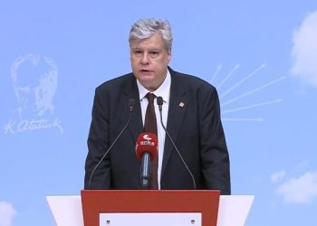 Örsen Öymen, CHP Genel Başkanlığı’na aday olduğunu açıkladı