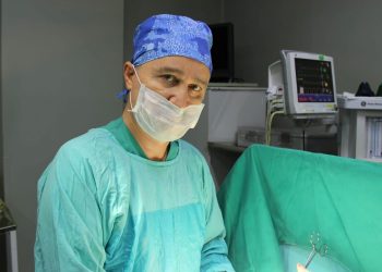 Otelde silahlı taarruza uğrayan hekim öldü