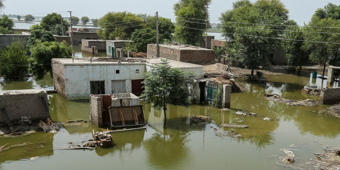 Pakistan’da sel tehlikesi: 100 bin kişi tahliye edildi