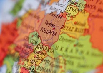 Polonya, Rusya plakalı araçların ülkeye girişini yasaklıyor