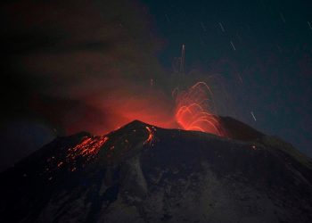 Popocatepetl Yanardağı’nda 3 yeni patlama