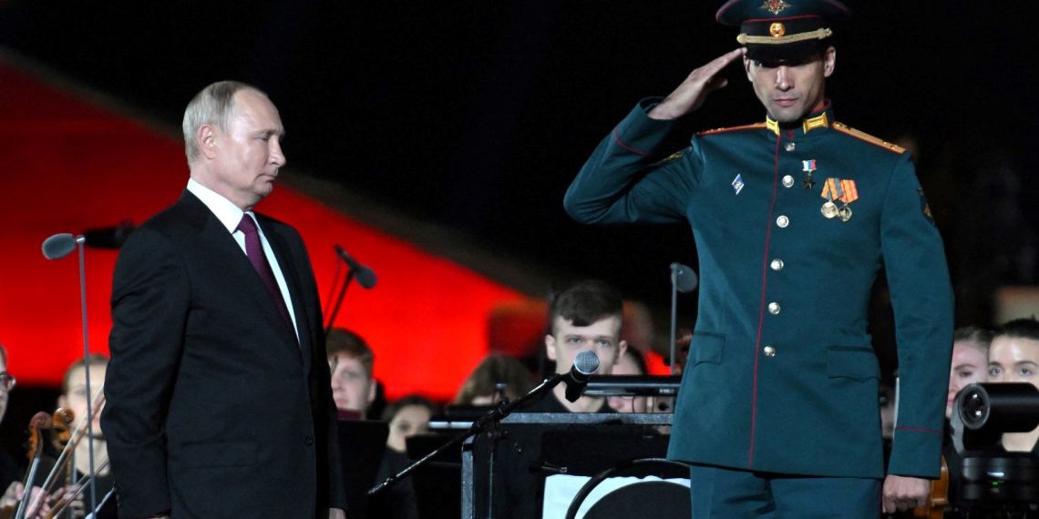 Putin: “Askerlerimize sesleniyorum, sizlerle gurur duyuyorum”