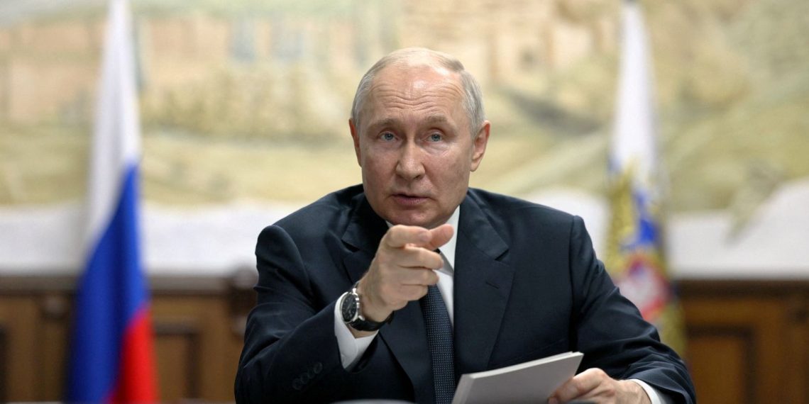 Putin’den ABD açıklaması: Her şey yaptırımlar ya da güçle çözmeye çalışıyorlar