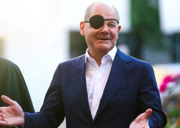 Scholz “korsan bandıyla” çalışıyor