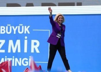 Şebnem Bursalı kimdir? İzmir Milletvekili Şebnem Bursalı’nın biyografisi