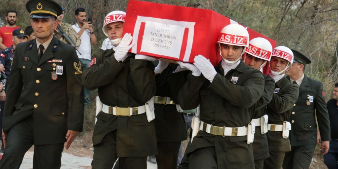 Şehit İstihkam Uzman Çavuş Taner Torun’un cenazesi Osmaniye’de defnedildi