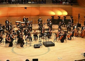 Senfoni ile Neşet Ertaş Türküleri Konseri düzenlendi