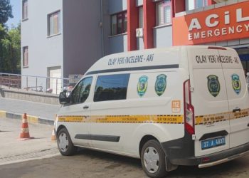 Sıhhat çalışanına bıçaklı hücum