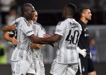 SON DAKİKA: UEFA Avrupa Konferans Ligi play-off tipi | Beşiktaş, 90+4’te gelen galibiyetle avantajı kaptı