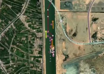 Süveyş Kanalı’nda tankerler çarpıştı