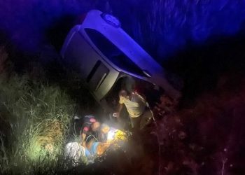 Tarlaya uçan arabada bir meyyit